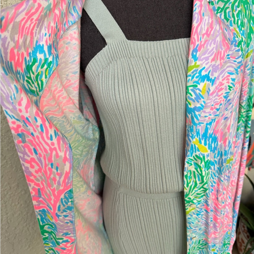Lilly Pulitzer Colorful Cardigan Tropical Print Lightweight Cardigan - Picture 5 of 9